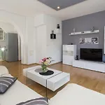 Luis 公寓 Kaštela